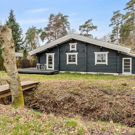 Brynjolf - 1km From The Sea By Interhome Rønne